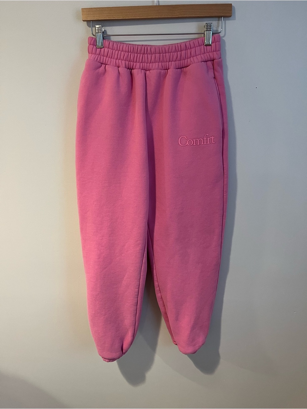 Comfrt Women's High-Waist Pink Sweatpants Small - Picture 2 of 5